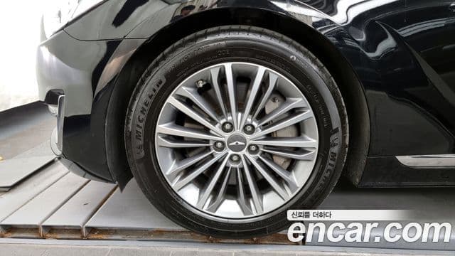 Genesis EQ900 Luxury, 2016 18