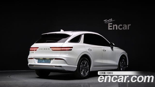 Genesis electrified GV70 e-AWD, 2022 2