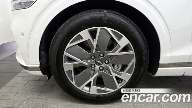 Genesis electrified GV70 e-AWD, 2022 все фото