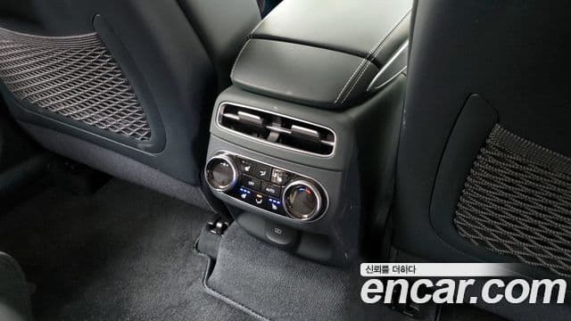 Genesis electrified GV70 e-AWD, 2022 19