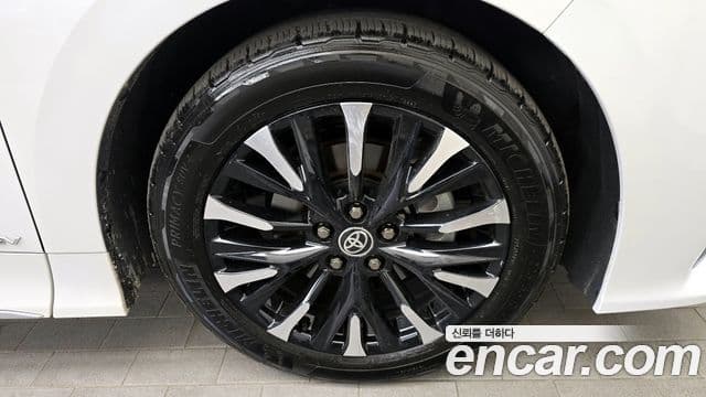 Toyota Alphard 4세대 2.5 HEV Executive AWD, 2024 все фото