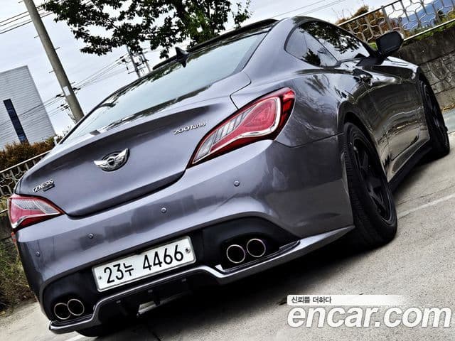 Hyundai Genesis купе 200 турбо D, 2009 2