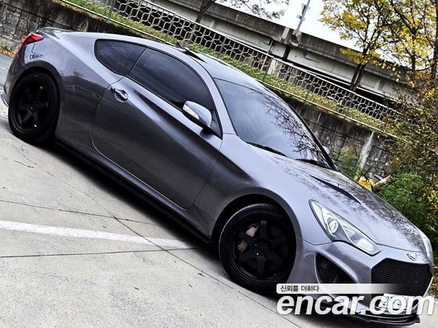 Hyundai Genesis купе 200 турбо D, 2009 18