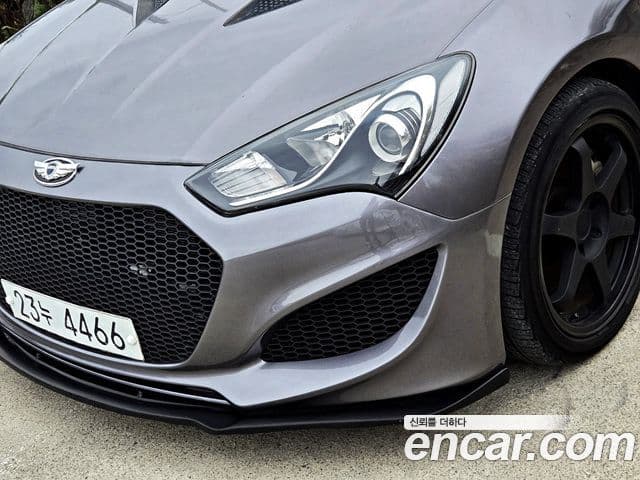 Hyundai Genesis купе 200 турбо D, 2009 19