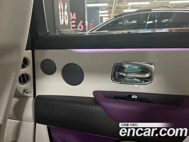 Rolls-Royce Cullinan, 2022 9