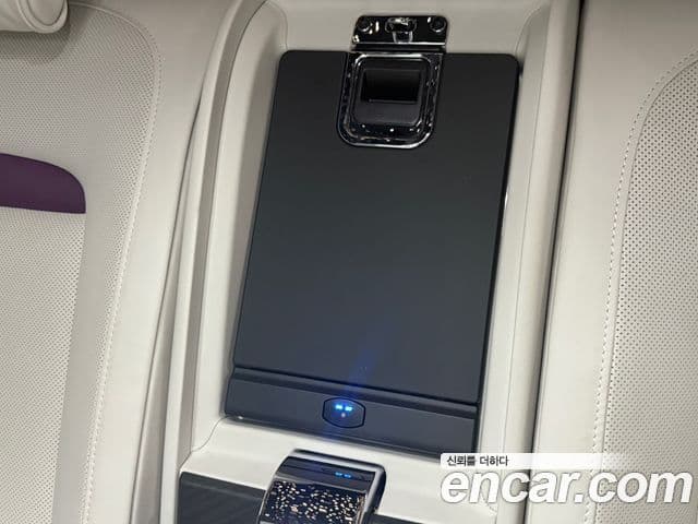 Rolls-Royce Cullinan, 2022 20