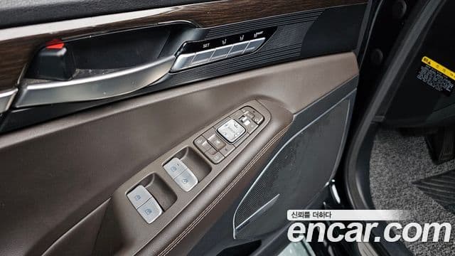 Genesis EQ900 Luxury, 2016 12