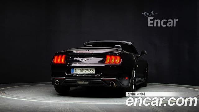 Ford Mustang кабриолет, 2019 4