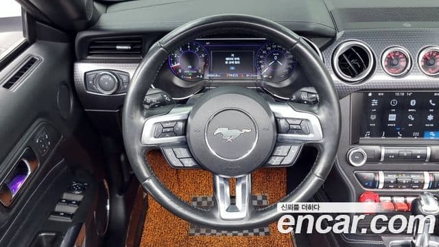 Ford Mustang кабриолет, 2019 13