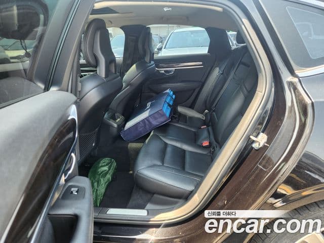 Volvo S90 T5 Momentum, 2017 14