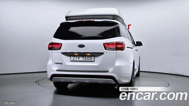 Kia All New Carnival Luxury, 2018 4