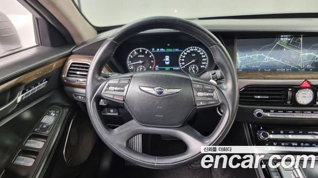 Genesis EQ900 Prestige, 2018 13