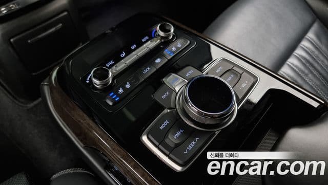 Genesis EQ900 Prestige, 2018 19