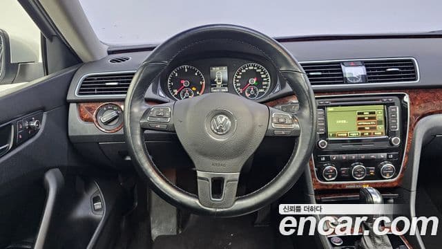 Volkswagen The / новый New Passat B7, 2013 13