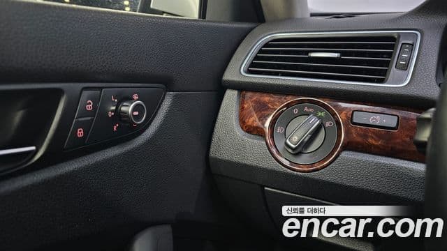 Volkswagen The / новый New Passat B7, 2013 16