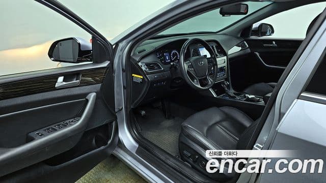 Hyundai LF Sonata 1.7 дизель Smart, 2016 10