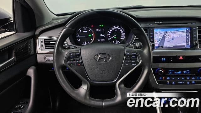 Hyundai LF Sonata 1.7 дизель Smart, 2016 14