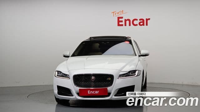 Jaguar XF (X260) 20d Portfolio AWD, 2017 3