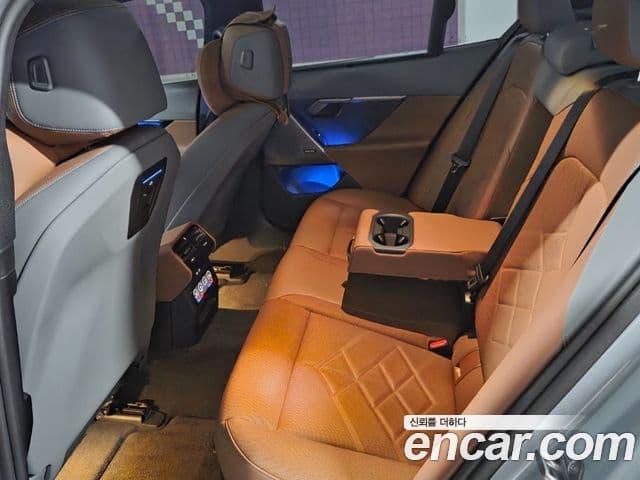 BMW 5시리즈 (G60) 530i xDrive M Sport, 2024 8