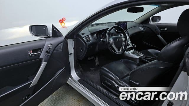 Hyundai Genesis купе 200 турбо R, 2009 10
