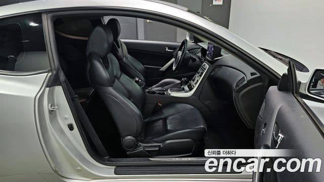 Hyundai Genesis купе 200 турбо R, 2009 12