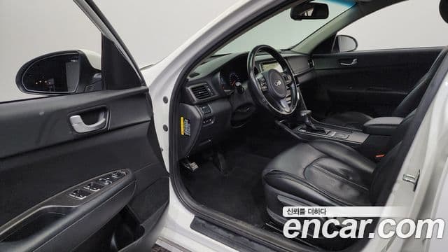 Kia K5 2세대 Luxury, 2017 10