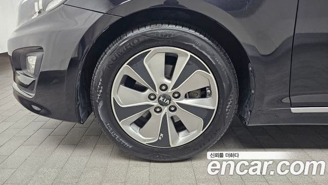 Kia K5 гибрид Noblesse, 2015 все фото