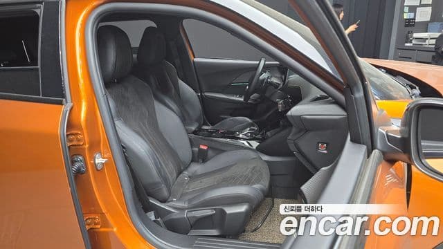 Peugeot 2008 2세대 1.5 BlueHDi GT Line, 2021 12