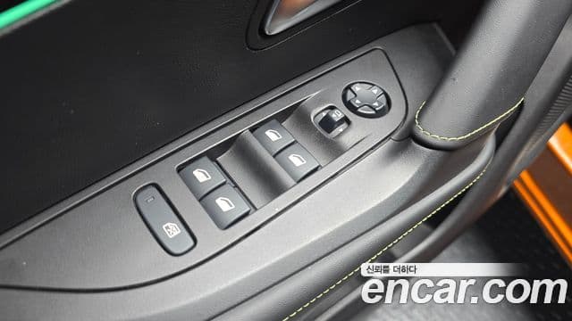Peugeot 2008 2세대 1.5 BlueHDi GT Line, 2021 14