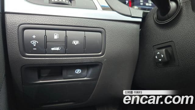 Genesis G80 Premium Luxury, 2017 16