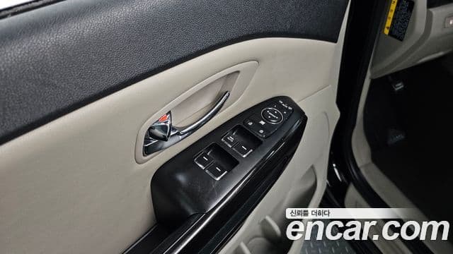 Kia The / новый New Carnival Prestige, 2019 16