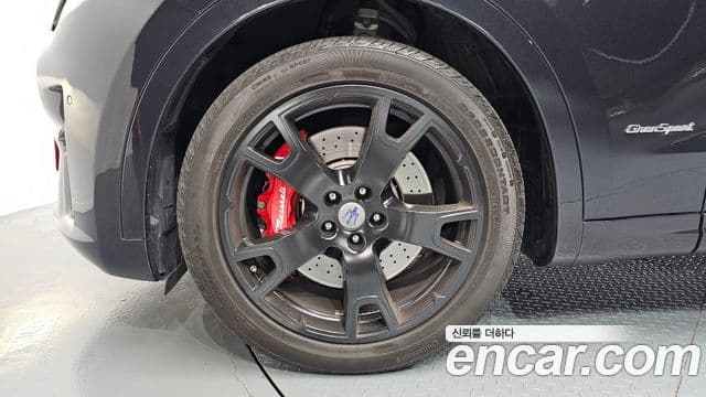 Maserati Levante 3.0 дизель AWD GranSport, 2019 все фото