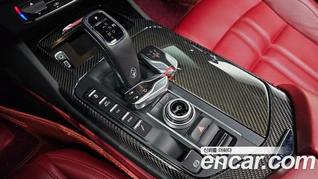 Maserati Levante 3.0 дизель AWD GranSport, 2019 9