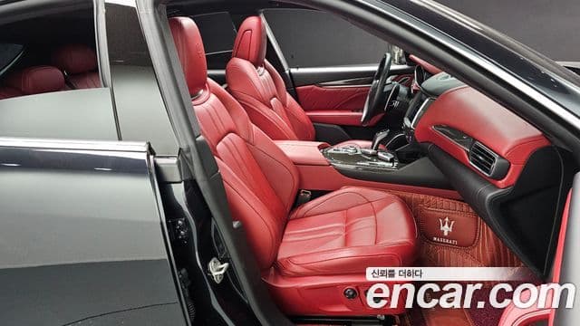 Maserati Levante 3.0 дизель AWD GranSport, 2019 10