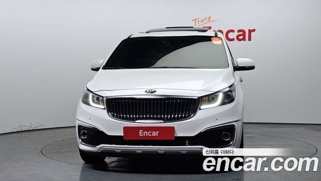 Kia All New Carnival VIP, 2018 3