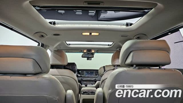 Kia All New Carnival VIP, 2018 19