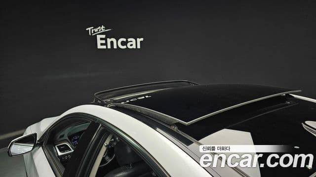 Genesis G80 Premium Luxury, 2018 17