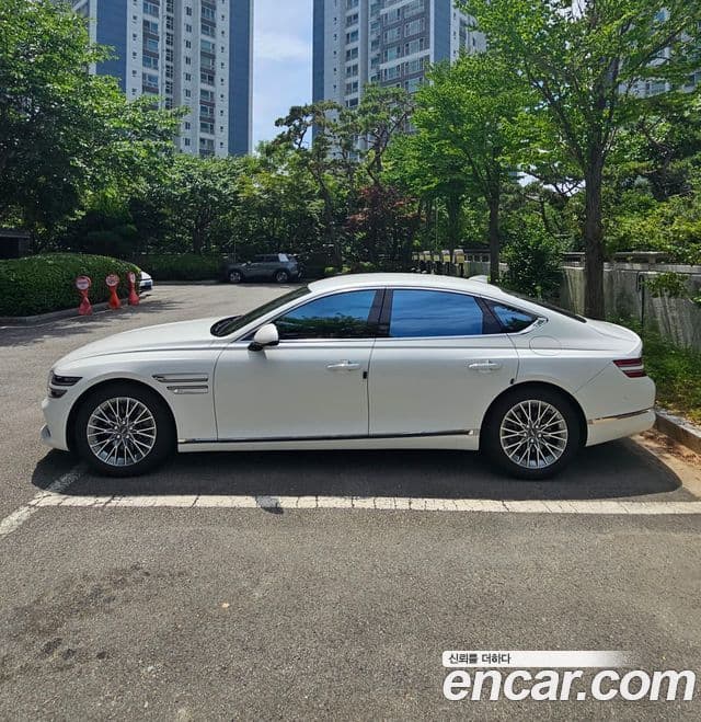 Genesis G80 (RG3) бензин 2.5 турбо AWD, 2024 3