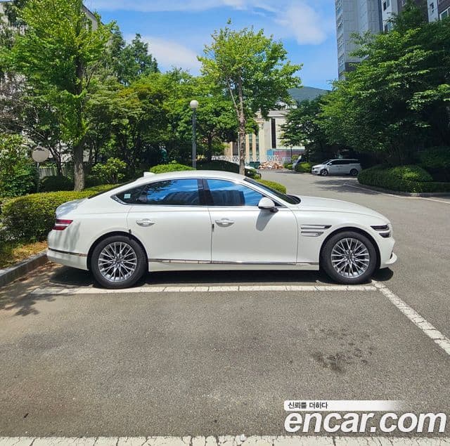 Genesis G80 (RG3) бензин 2.5 турбо AWD, 2024 4