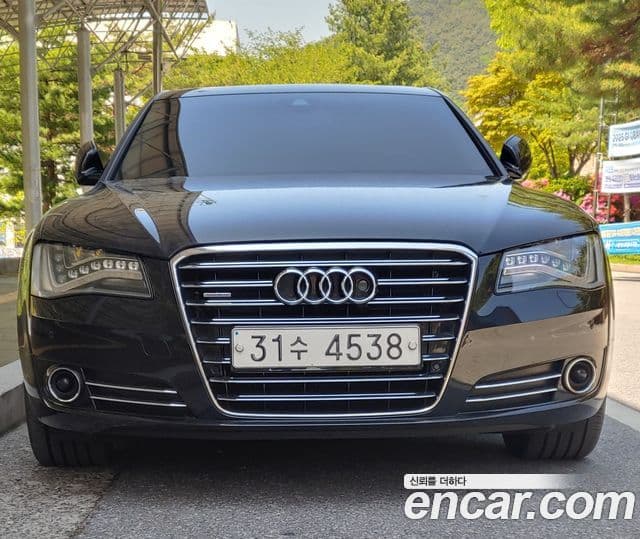 Audi New A8 D4, 2011 1