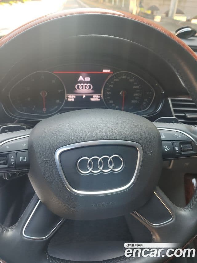 Audi New A8 D4, 2011 9