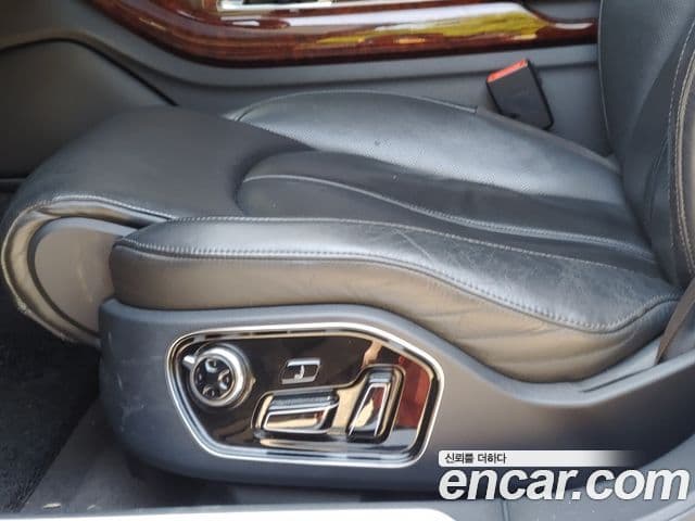 Audi New A8 D4, 2011 11