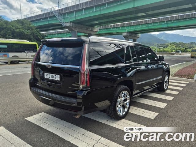 Cadillac Escalade 4세대, 2017 19