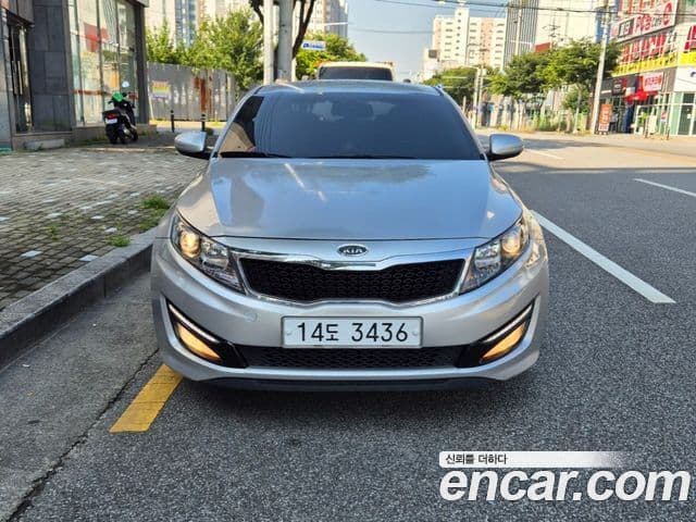 Kia K5 Prestige, 2011 1