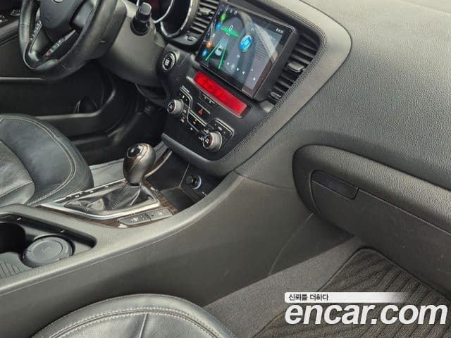 Kia K5 Prestige, 2011 12