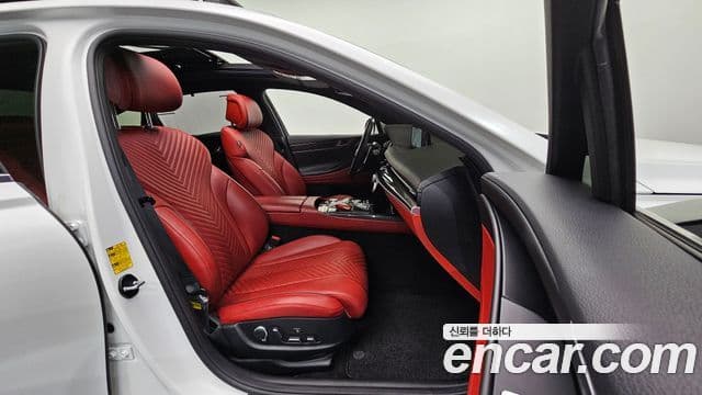 Genesis G80 (RG3) бензин 2.5 турбо AWD, 2022 10