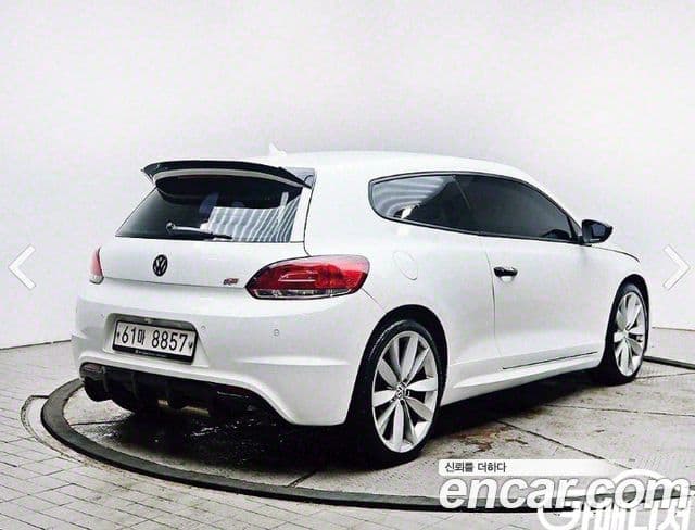 Volkswagen 시로코 2.0 TDI R-Line, 2012 4