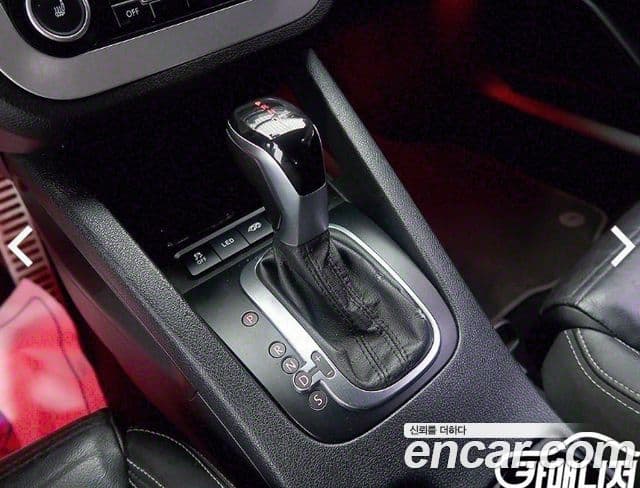 Volkswagen 시로코 2.0 TDI R-Line, 2012 9