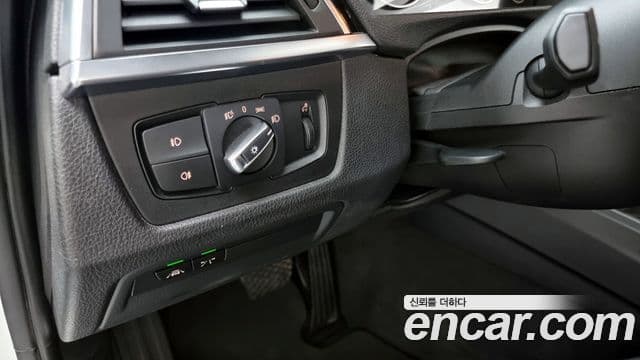 BMW 3시리즈 (F30), 2018 16