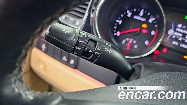 Kia All New Carnival VIP, 2016 13